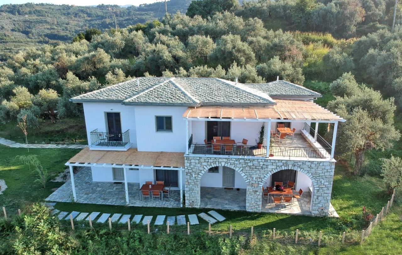 Moses Villa Khorevtón Buitenkant foto