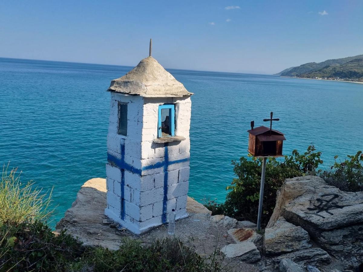 Moses Villa Khorevtón Buitenkant foto